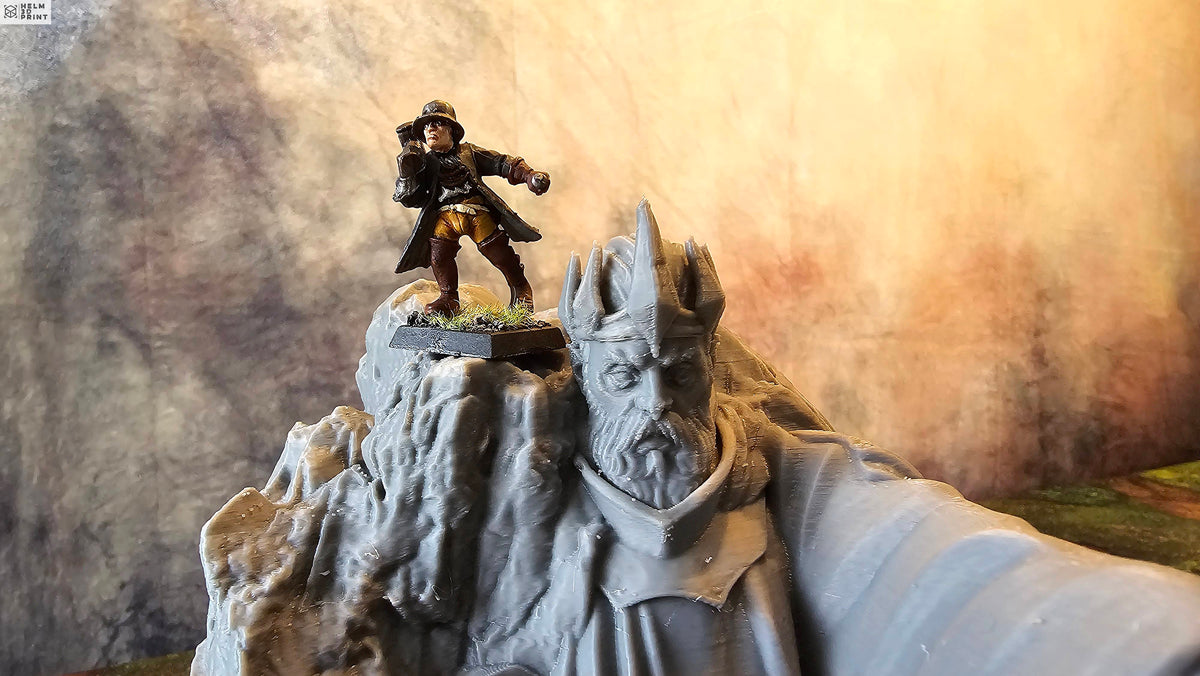 MIDDLE EARTH - KING STATUE 01 image 1